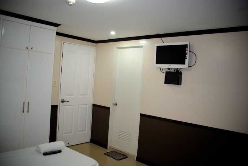 Cebu Fiesta Business Suites Exterior foto